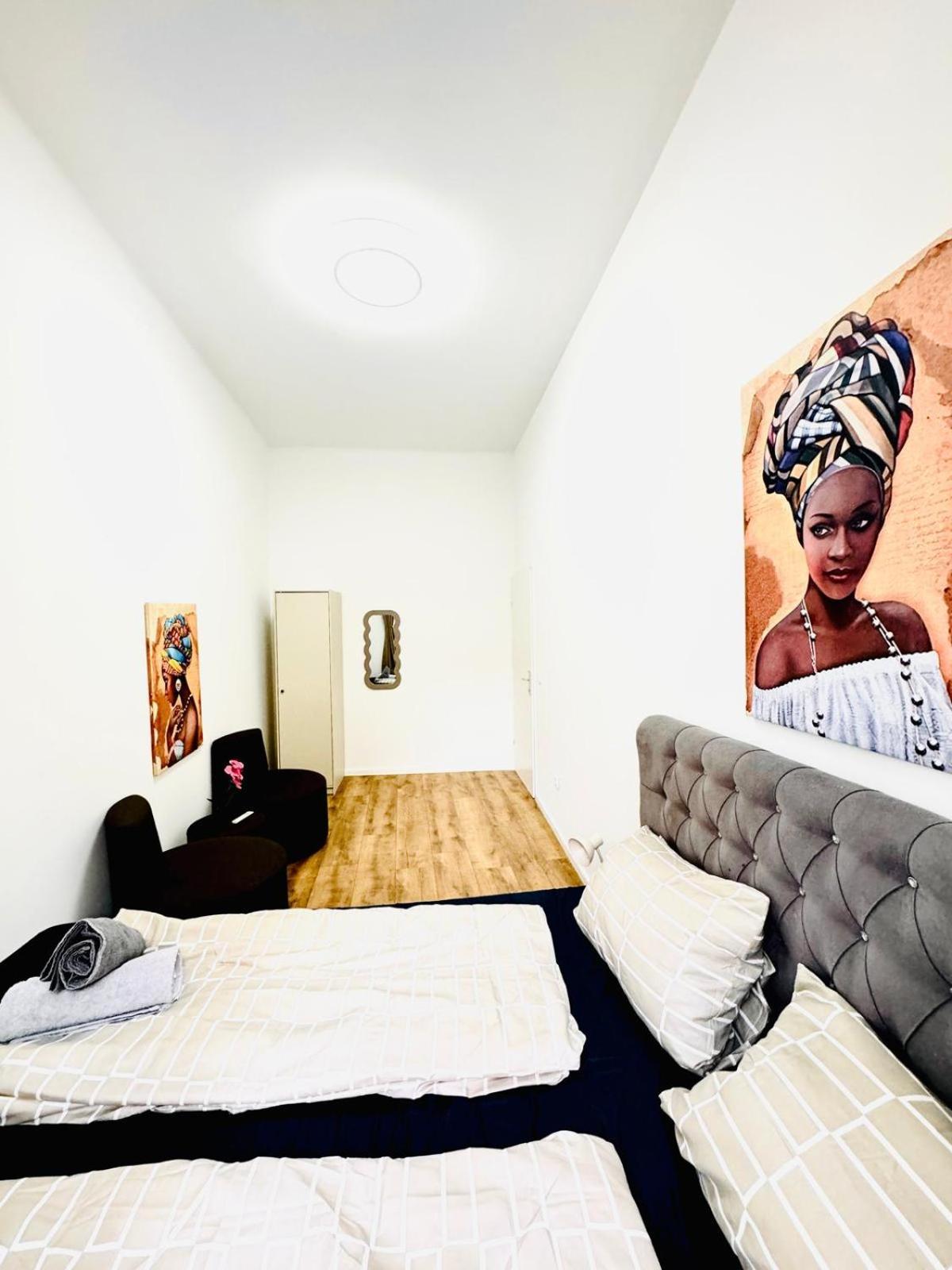 Cozy 9Br Shared Apartment, Only 12Min Walk To Augarten Wien Eksteriør billede