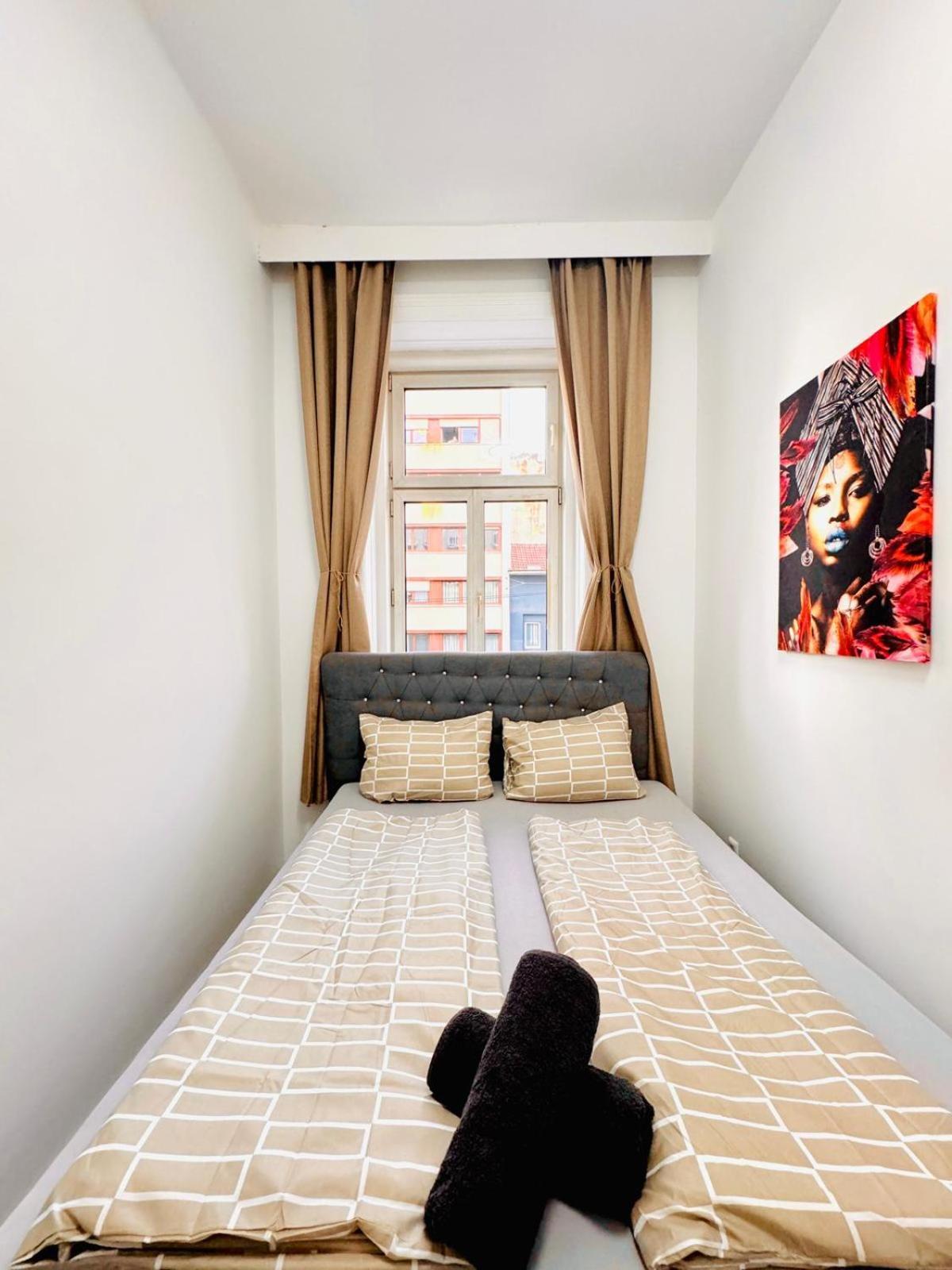 Cozy 9Br Shared Apartment, Only 12Min Walk To Augarten Wien Eksteriør billede