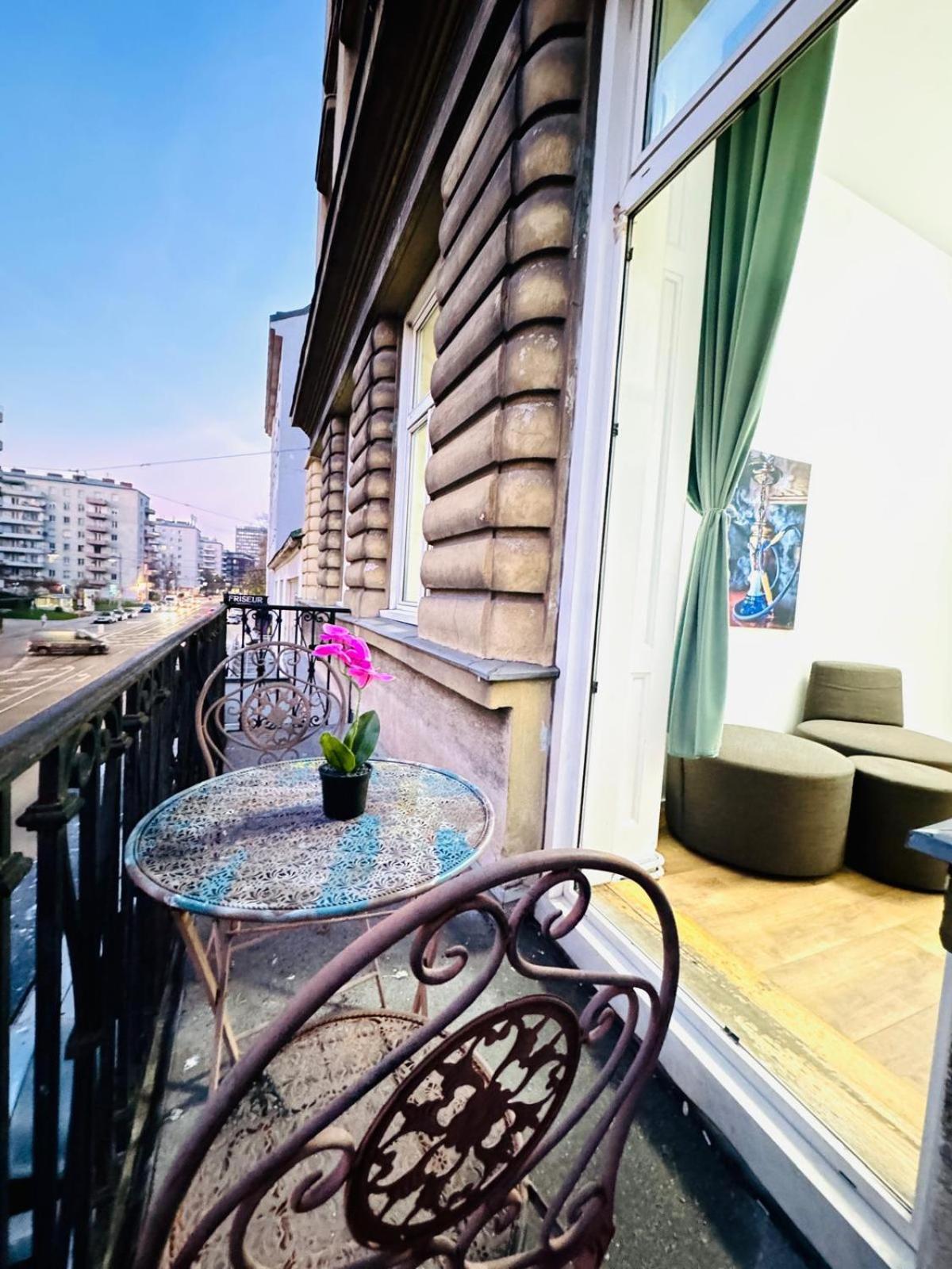 Cozy 9Br Shared Apartment, Only 12Min Walk To Augarten Wien Eksteriør billede